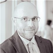 Lezioni di teoria musicale ad ogni livello, preparazione esami TRP nei conservatori, drammaturgia musicale, storia della musica